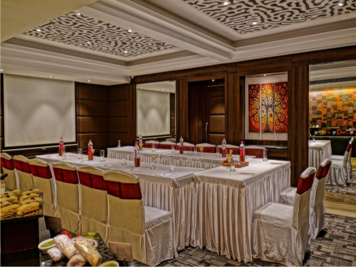 The Sonnet Jamshedpur Hotel Buitenkant foto
